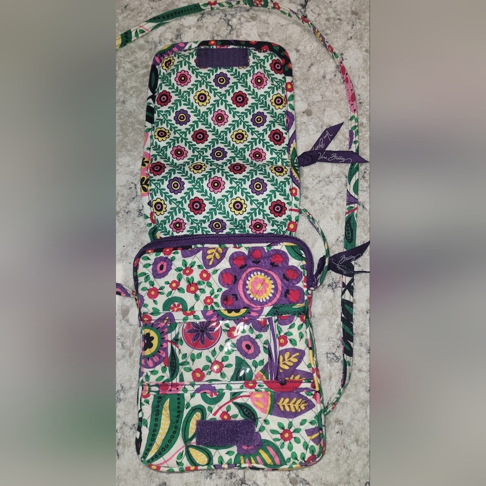 Vera Bradley Viva La Vera. Crossbody Bag. 6x8